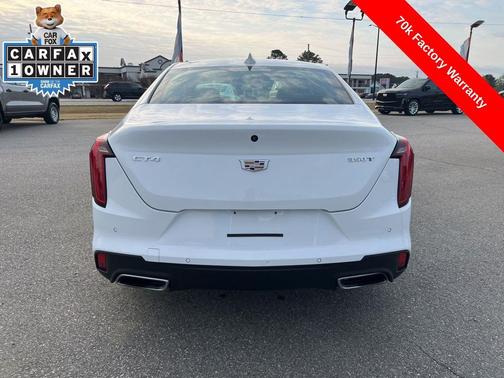 Summit White 2024 Cadillac CT4 Luxury