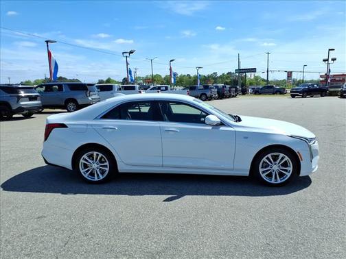 2024 Cadillac CT4 Luxury