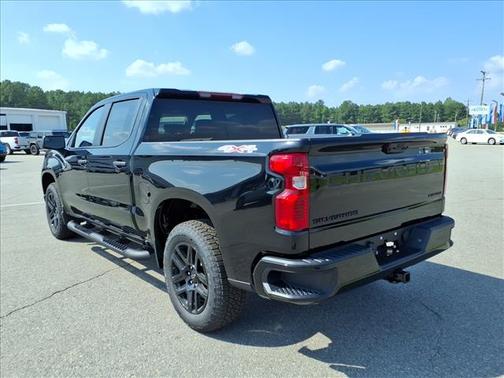 Black 2026 Chevrolet Silverado 1500 Custom
