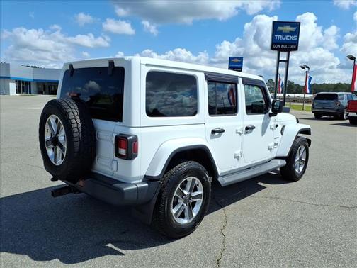 Bright White Clearcoat 2019 Jeep Wrangler Unlimited Sahara