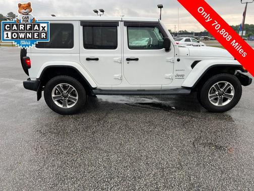 Bright White Clearcoat 2019 Jeep Wrangler Unlimited Sahara