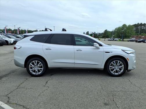 White Frost Tricoat 2023 Buick Enclave Essence FWD