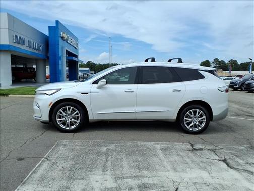 White Frost Tricoat 2023 Buick Enclave Essence FWD