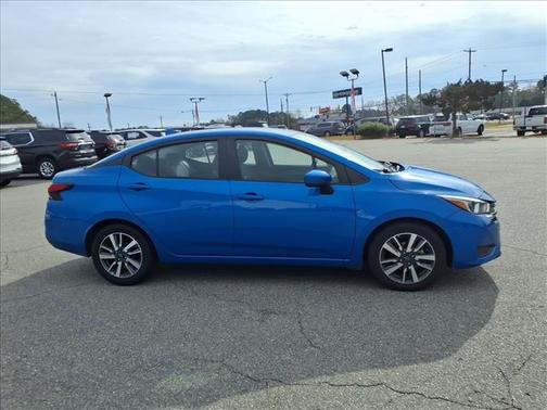 2023 Nissan Versa 1.6 SV