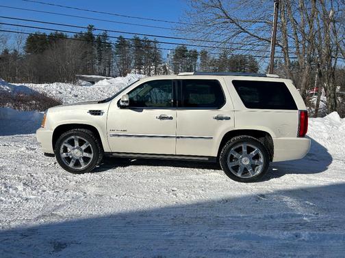 2011 Cadillac Escalade Premium