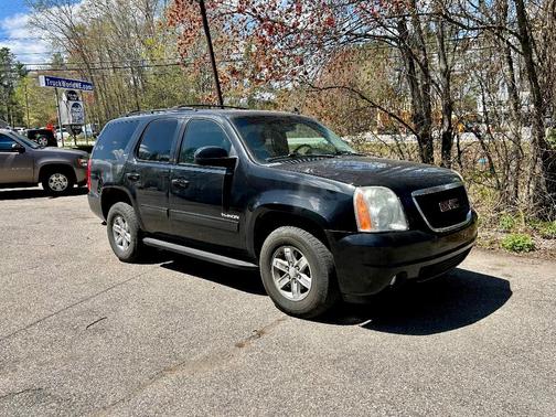 Black 2011 GMC Yukon SLT