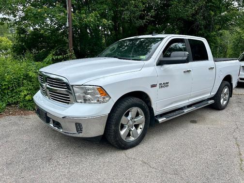 2015 RAM 1500 SLT