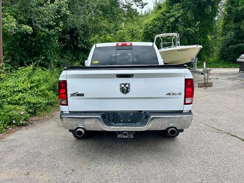 2015 RAM 1500 SLT