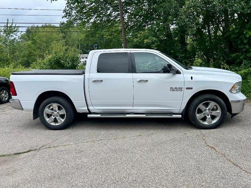 2015 RAM 1500 SLT