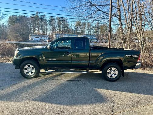 2014 Toyota Tacoma Base