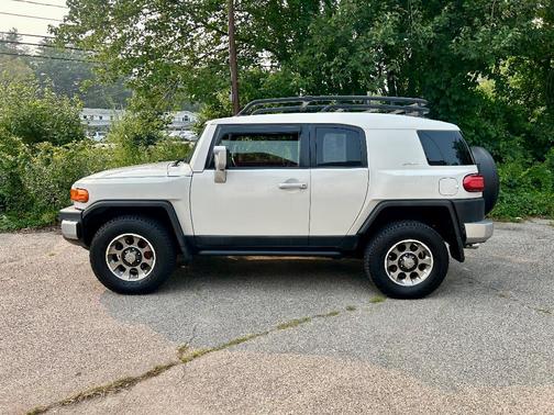 2012 Toyota FJ Cruiser Base