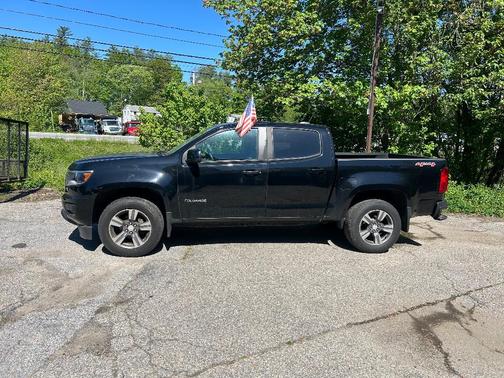 Black 2018 Chevrolet Colorado WT