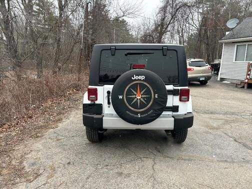 2013 Jeep Wrangler Sahara