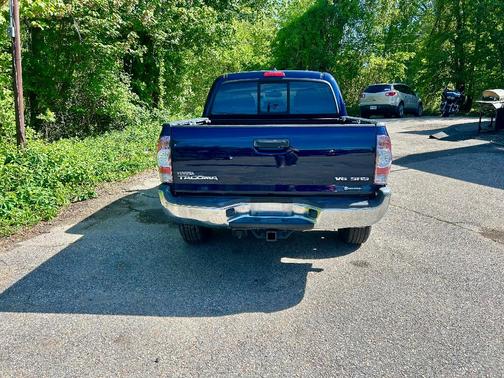 Blue 2012 Toyota Tacoma V6 NATL
