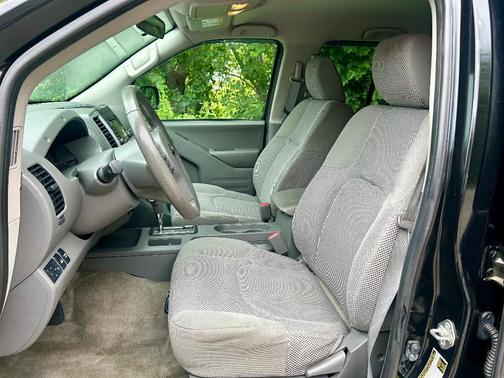 2017 Nissan Frontier SV