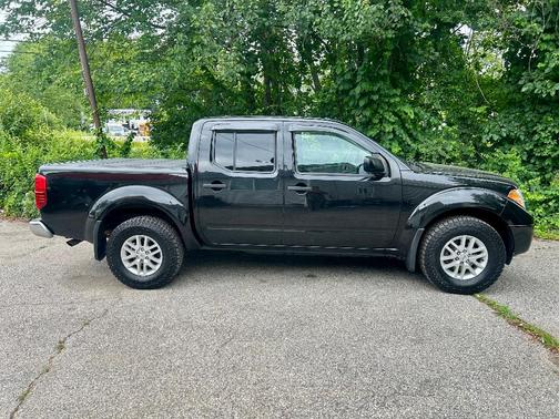 2017 Nissan Frontier SV
