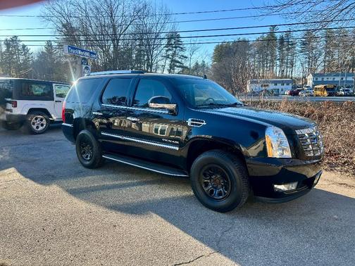 2012 Cadillac Escalade Luxury