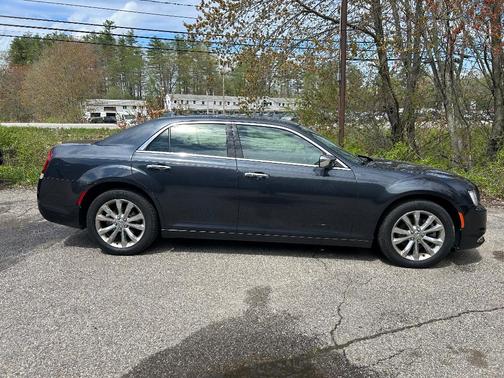 2018 Chrysler 300 Limited