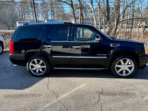 2012 Cadillac Escalade Luxury