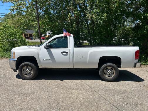 White 2013 Chevrolet Silverado 2500 Work Truck