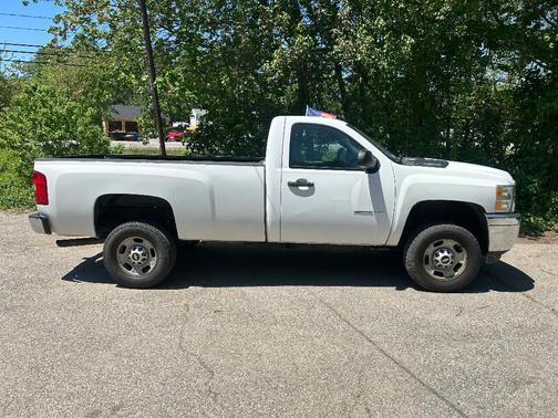 White 2013 Chevrolet Silverado 2500 Work Truck