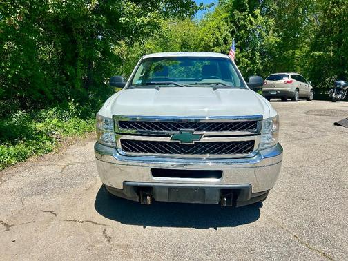 White 2013 Chevrolet Silverado 2500 Work Truck
