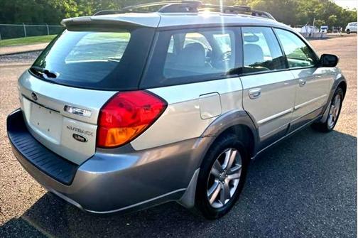 2005 Subaru Outback 3.0 R