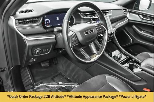 2022 Jeep Grand Cherokee L Altitude
