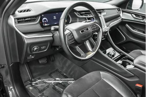 2022 Jeep Grand Cherokee L Altitude