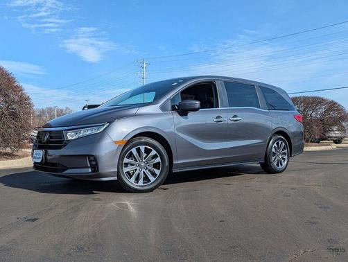 Modern Steel Metallic 2024 Honda Odyssey EX-L