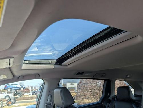 Modern Steel Metallic 2024 Honda Odyssey EX-L