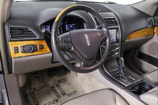 2013 Lincoln MKX Base