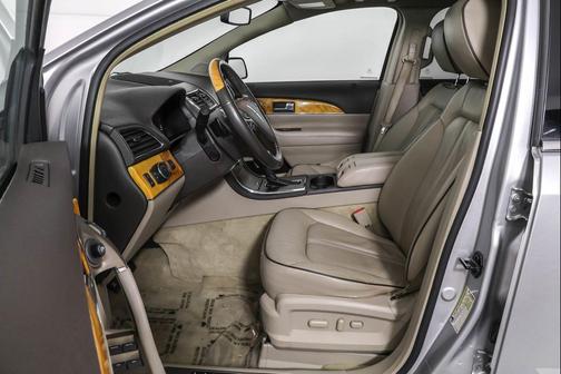 2013 Lincoln MKX Base