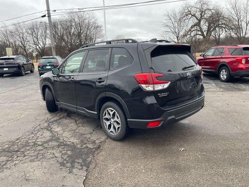 2022 Subaru Forester Premium