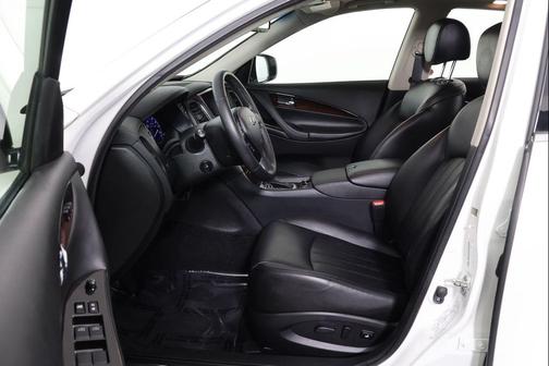 2017 INFINITI QX50 Base