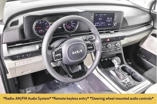 2022 Kia Carnival LXS
