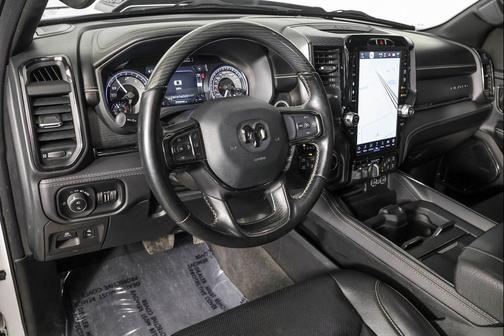 Bright White Clearcoat 2022 RAM 1500 Limited