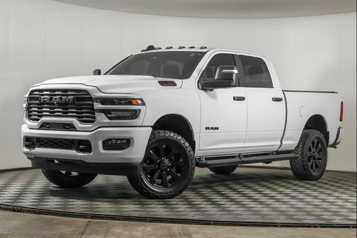Bright White Clearcoat 2025 RAM 2500 Big Horn Crew Cab 4x4 6'4' Box