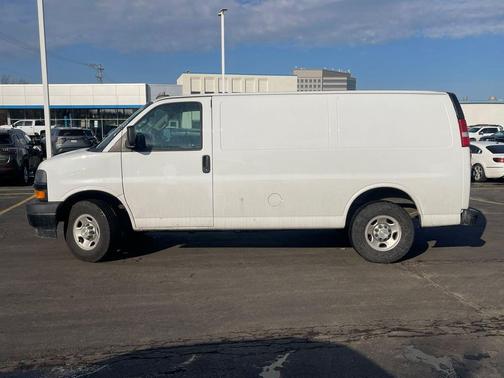 2020 Chevrolet Express 2500 RWD 2500 Regular Wheelbase WT