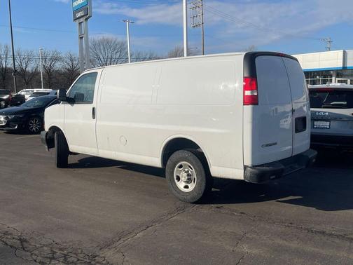 2020 Chevrolet Express 2500 RWD 2500 Regular Wheelbase WT