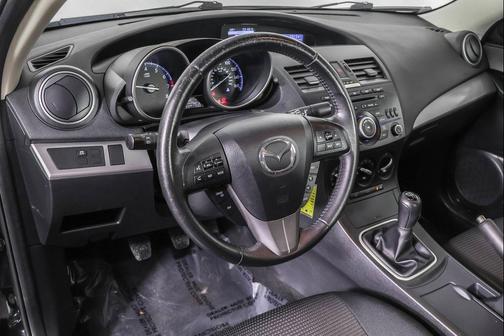 2012 Mazda Mazda3 i Touring