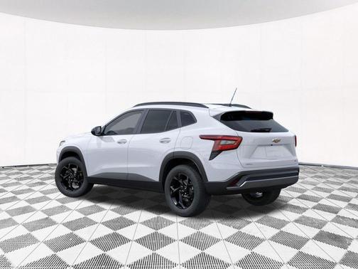 Summit White 2026 Chevrolet Trax LT