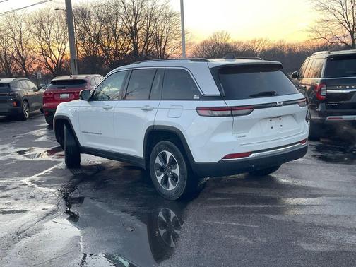 2023 Jeep Grand Cherokee 4xe Base