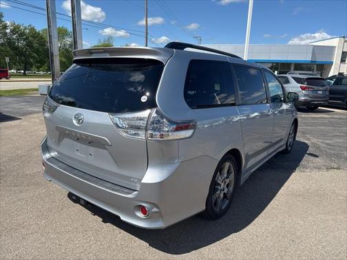 2015 Toyota Sienna SE