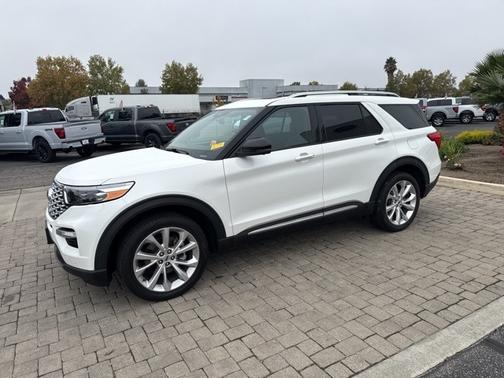2022 Ford Explorer PLATINUM