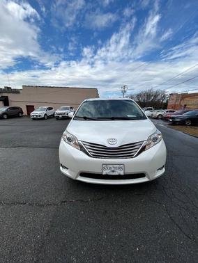 2015 Toyota Sienna XLE Premium