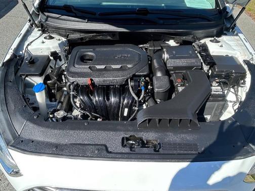 2018 Hyundai SONATA SE