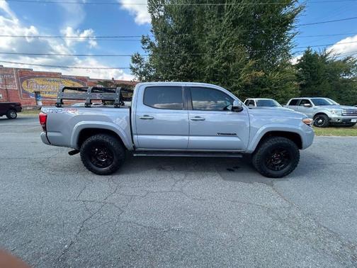 2019 Toyota Tacoma TRD Sport