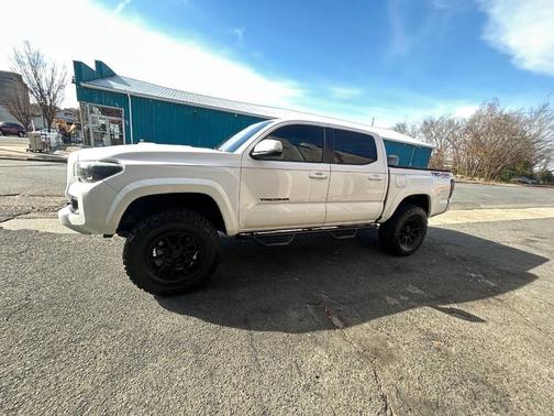 2016 Toyota Tacoma TRD Sport