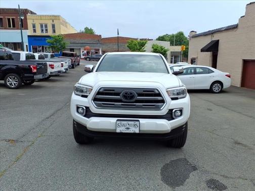 2017 Toyota Tacoma Limited